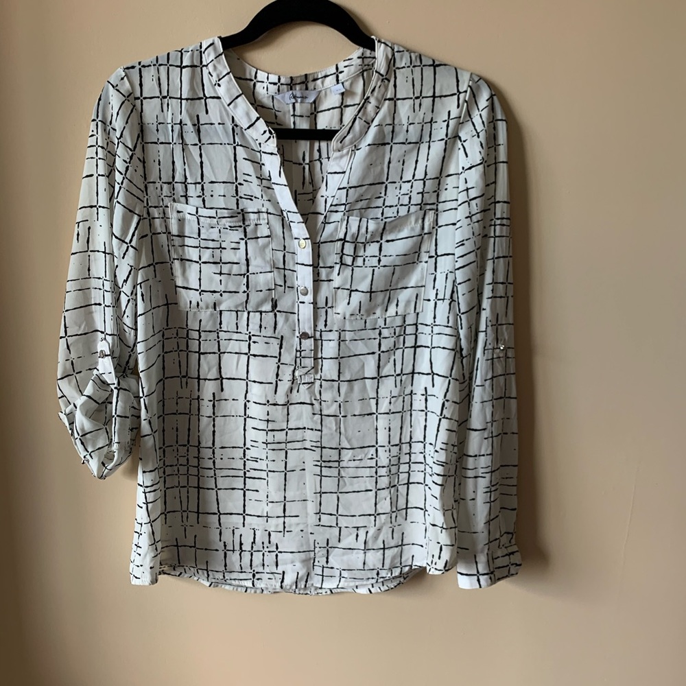 Perfect blouse - Picture 2 of 4